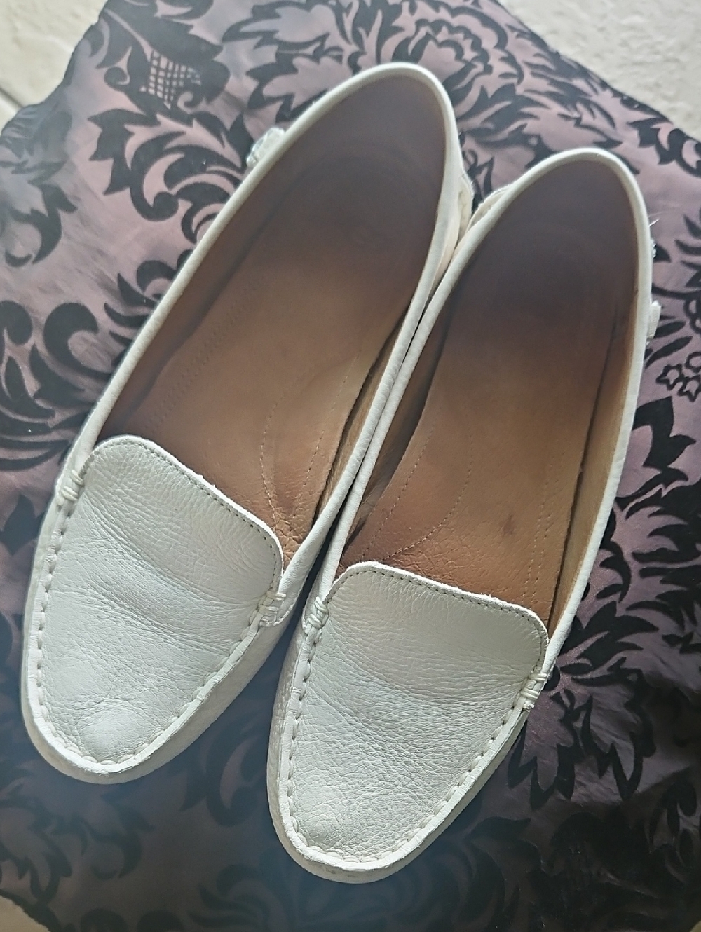UGG Leather Loafer 8